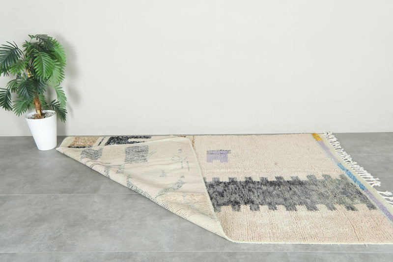 Geometric Moroccan wool rug - 5.1 ft x 8.1 ft - Handmade rug