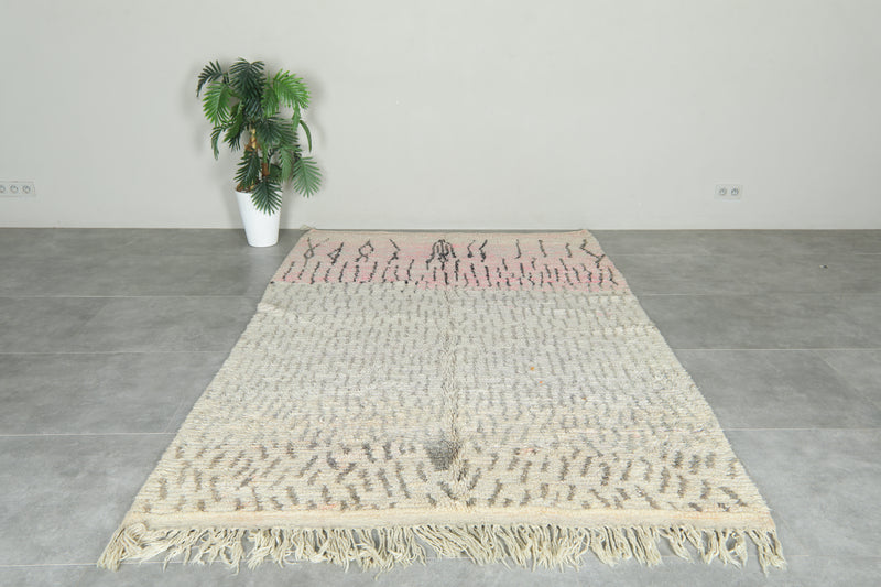 Beige & pink Moroccan rug with black geometric design - 5.6 ft x 8.8 ft