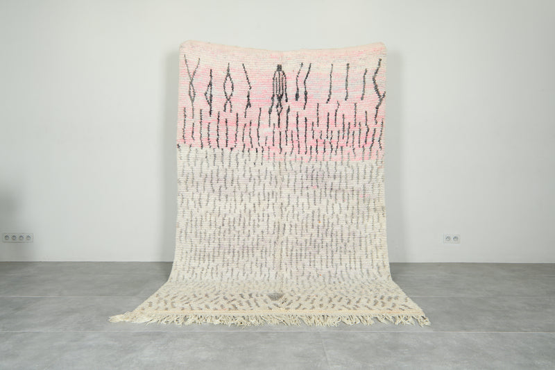 Beige & pink Moroccan rug with black geometric design - 5.6 ft x 8.8 ft
