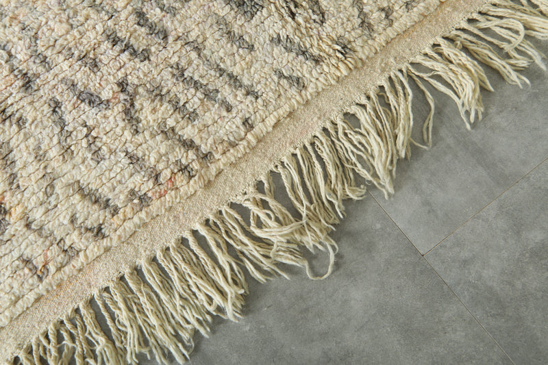 Beige & pink Moroccan rug with black geometric design - 5.6 ft x 8.8 ft