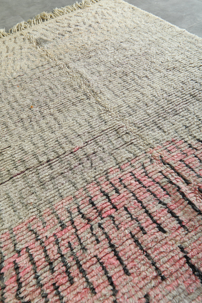 Beige & pink Moroccan rug with black geometric design - 5.6 ft x 8.8 ft