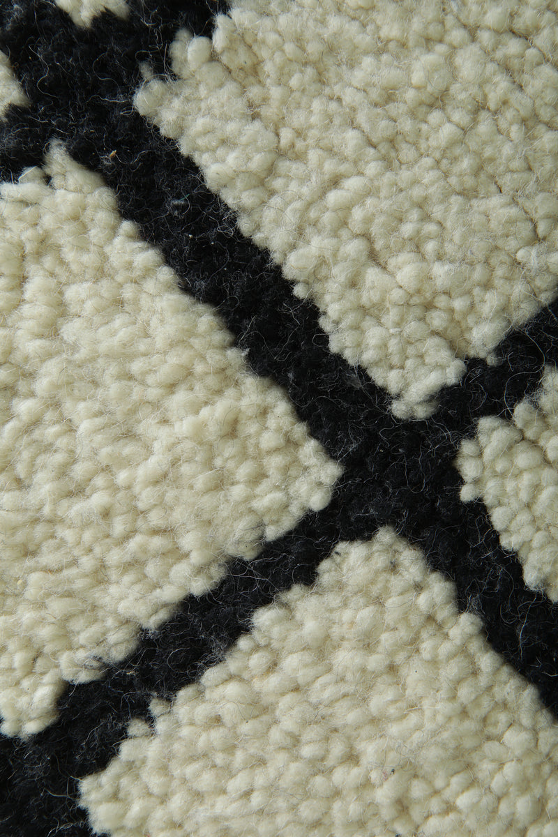 White & black checkered Moroccan rug - 4.8 ft x 6.2 ft - Beni ourain wool rug