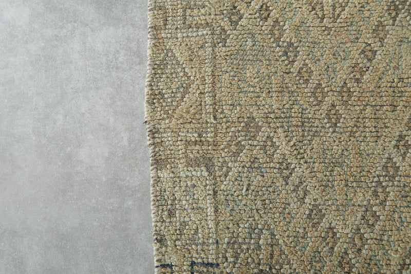 Moroccan Wool rug with beige base and soft geometric accents - 5.7 ft x 8.2 ft