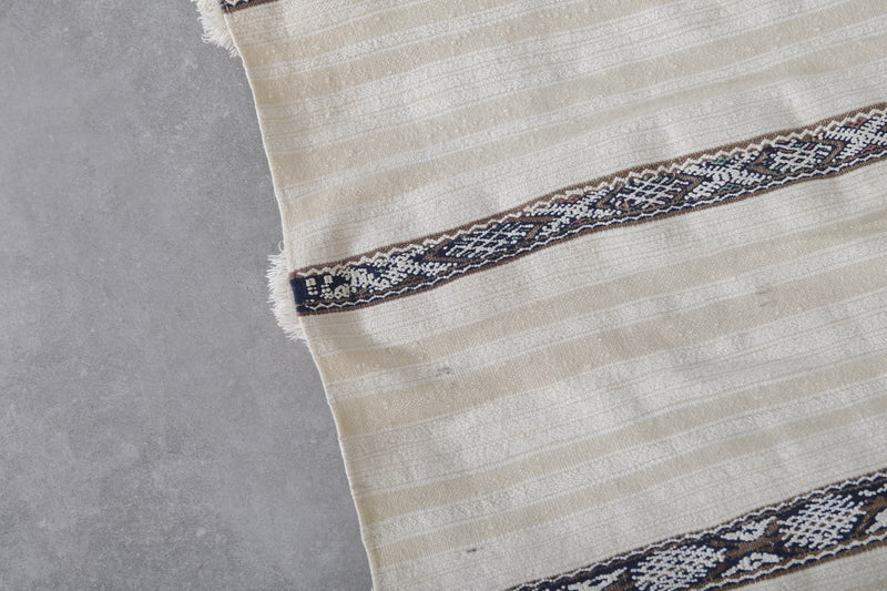 Handwoven Berber Tribal Rug - 3.6 FT X 6.3 FT - Wedding blanket