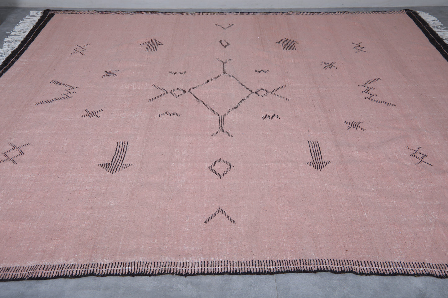 Moroccan rug 9.6 X 10 Feet