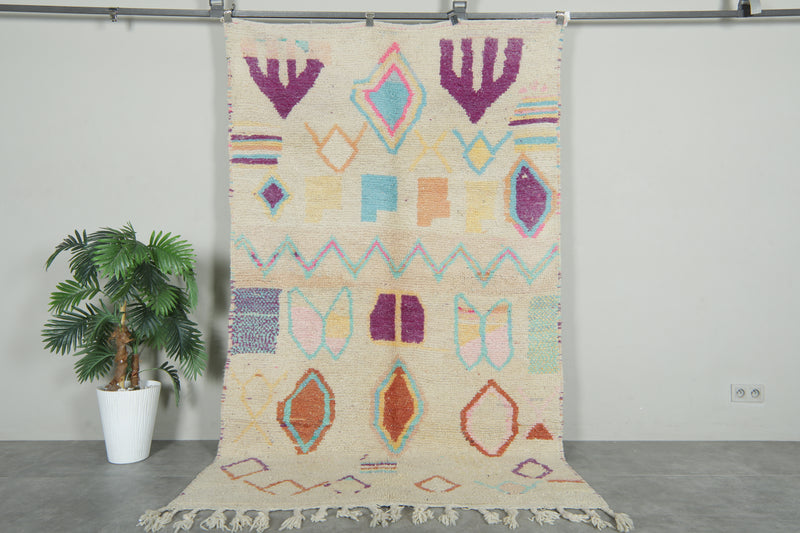 Handwoven Moroccan Rug 5 x 8 feet