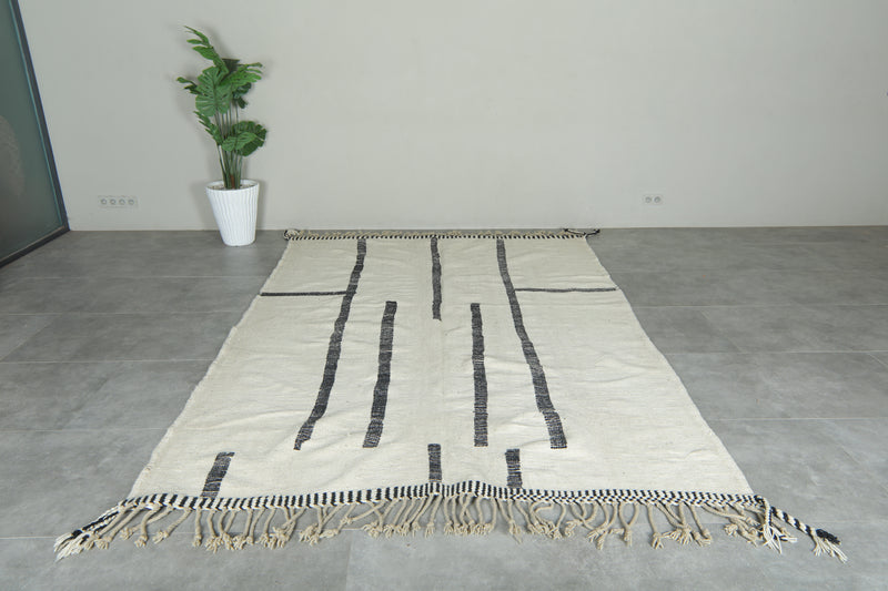 Minimalist Moroccan flatwoven rug - White with black linear motif - 7.2 ft x 10.3 ft - Flat woven rugs