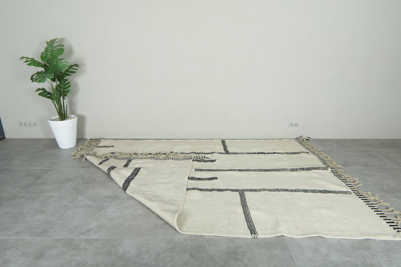 Minimalist Moroccan flatwoven rug - White with black linear motif - 7.2 ft x 10.3 ft - Flat woven rugs