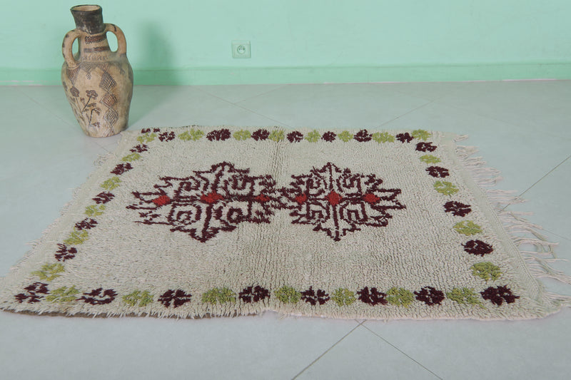 Charming Tribal Berber Rug – 3.2 x 3.9 ft Handwoven Art - Azilal rugs