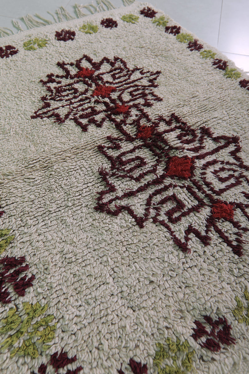 Charming Tribal Berber Rug – 3.2 x 3.9 ft Handwoven Art - Azilal rugs