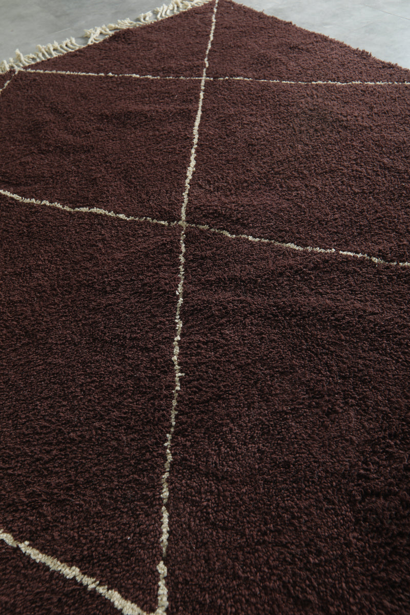 Brown Moroccan beni ourain rug with white diamond pattern - 8 ft x 10.3 ft