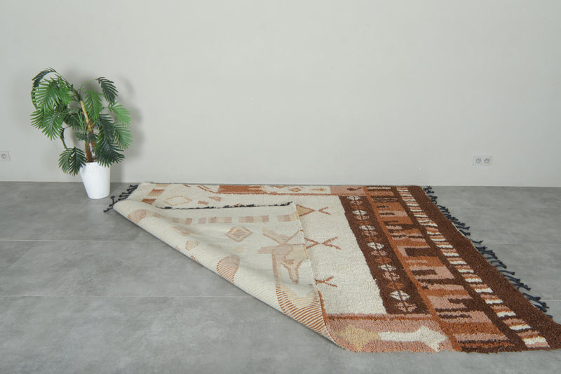 Moroccan azilal rug with geometric design - 6.4 ft x 8.1 ft