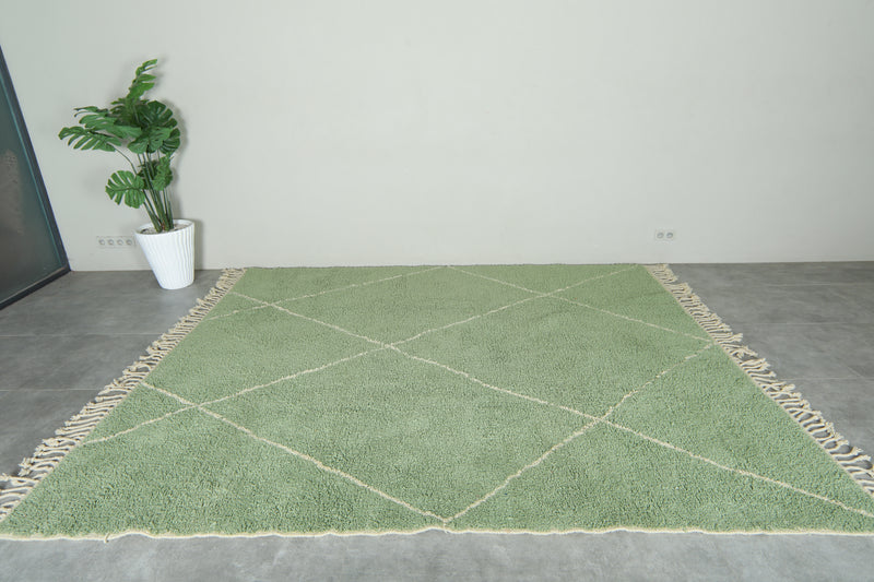 Green handwoven Moroccan beni ourain rug with white diamond lattice - 8.3 ft x 10 ft