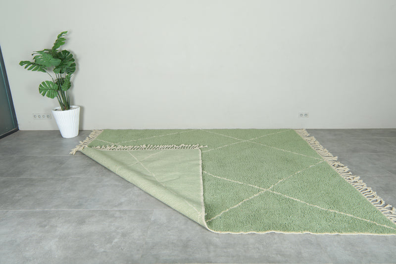 Green handwoven Moroccan beni ourain rug with white diamond lattice - 8.3 ft x 10 ft