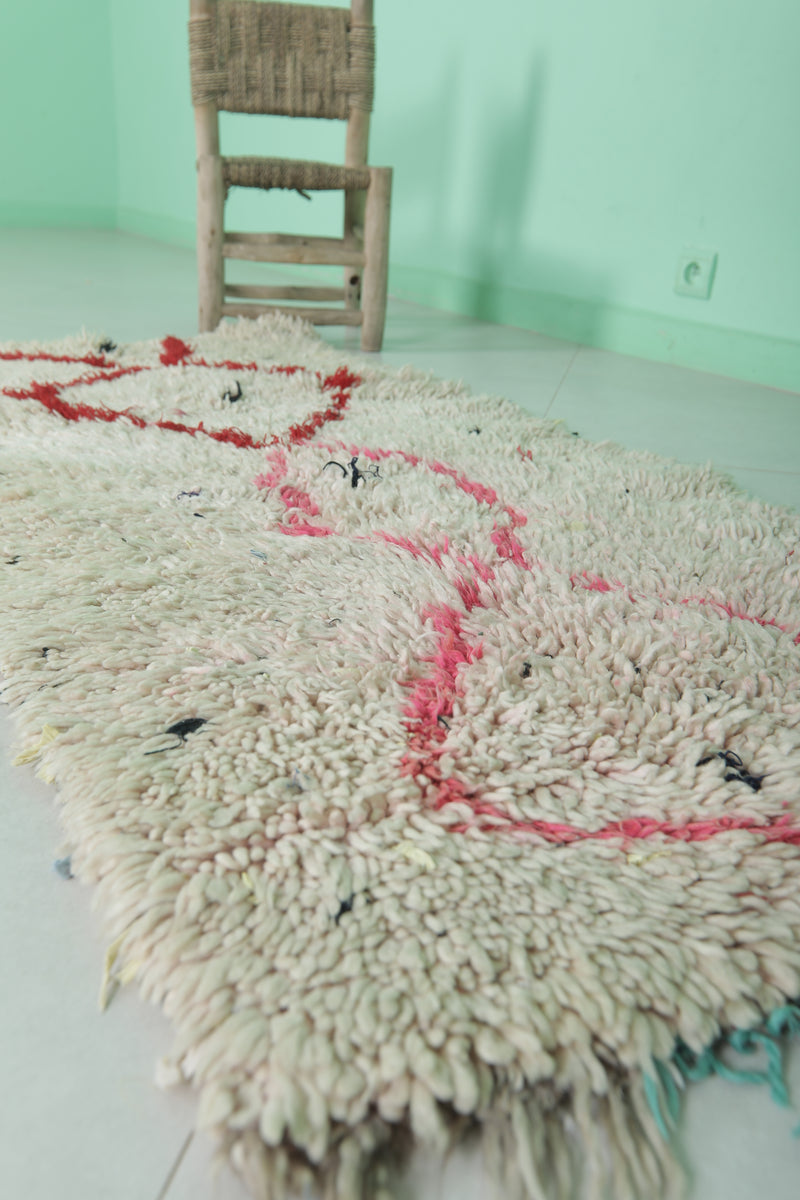 Elegant Moroccan Rug - 2.4 X 5.1 Feet | Red Diamond Berber Design - Boucherouite Rugs