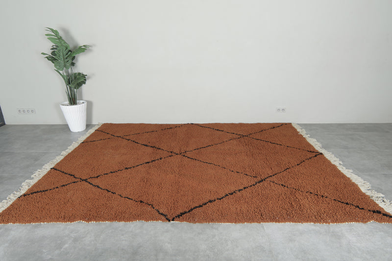 Handwoven Moroccan beni ourain rug – Rich brown wool with black diamond pattern - 7.8 ft x 10.3 ft