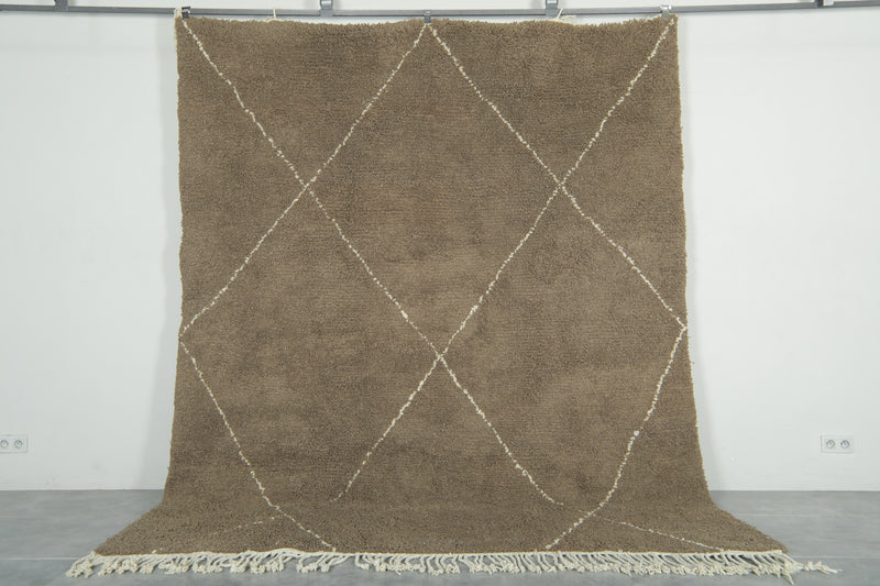 Moroccan beni ourain rug - Textured brown wool with white diamond lattice - 8.2 ft x 10.2 ft