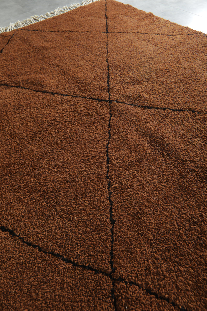 Moroccan beni ourain rug - Brown wool with black diamond pattern - 8.2 ft x 10 ft