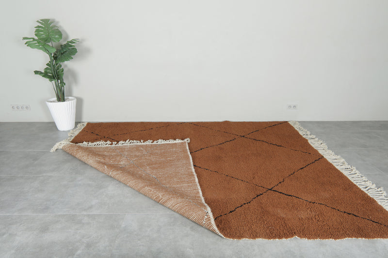 Moroccan beni ourain rug - Brown wool with black diamond pattern - 8.2 ft x 10 ft