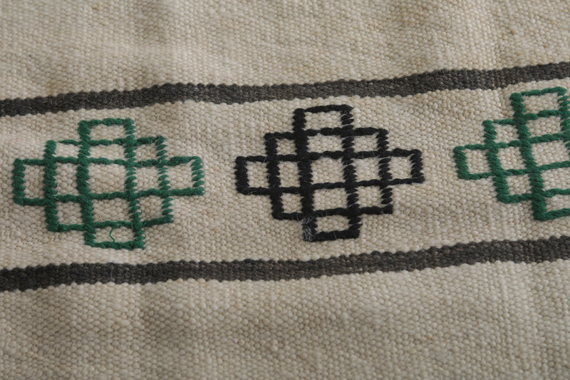 Handmade Moroccan Rug 4.6x7.8 FT - Geometric Tribal Design - 