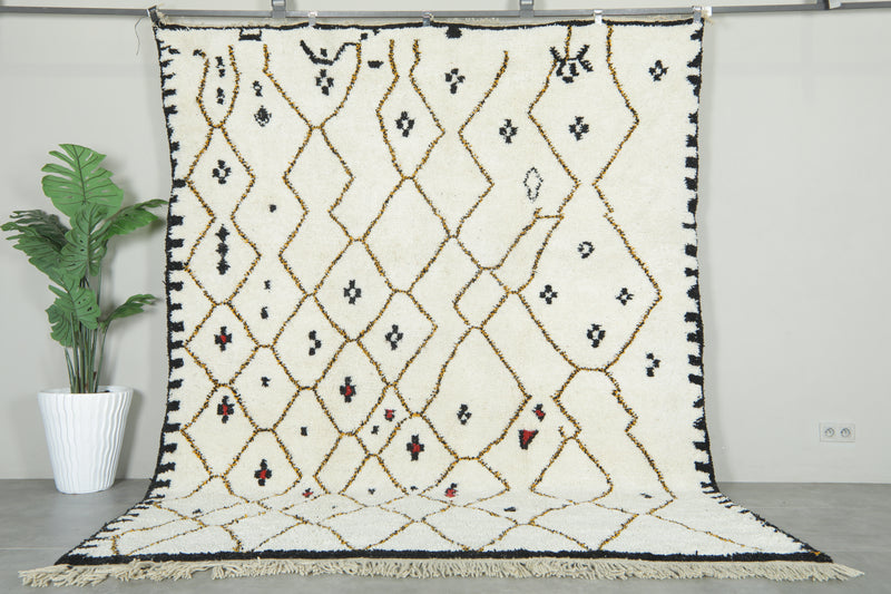 Handwoven Moroccan azilal rug – White wool rug - 7.8 ft x 10.2 ft