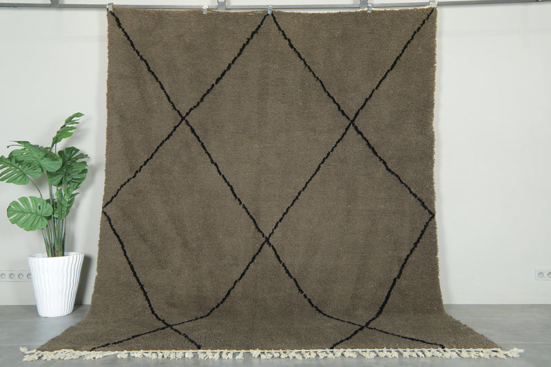 Brown Moroccan beni ourain with black diamond patter - 8.3 ft x 10.4 ft