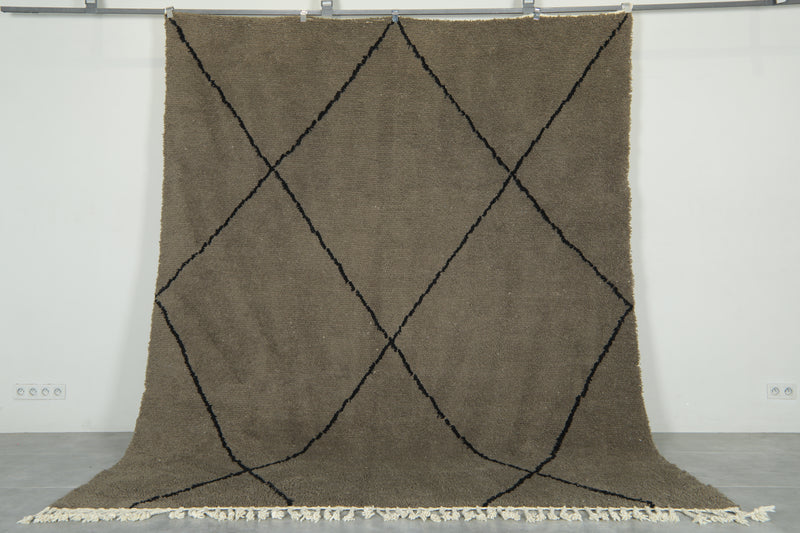 Brown Moroccan beni ourain with black diamond patter - 8.3 ft x 10.4 ft