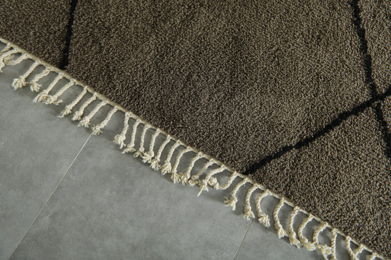 Brown Moroccan beni ourain with black diamond patter - 8.3 ft x 10.4 ft