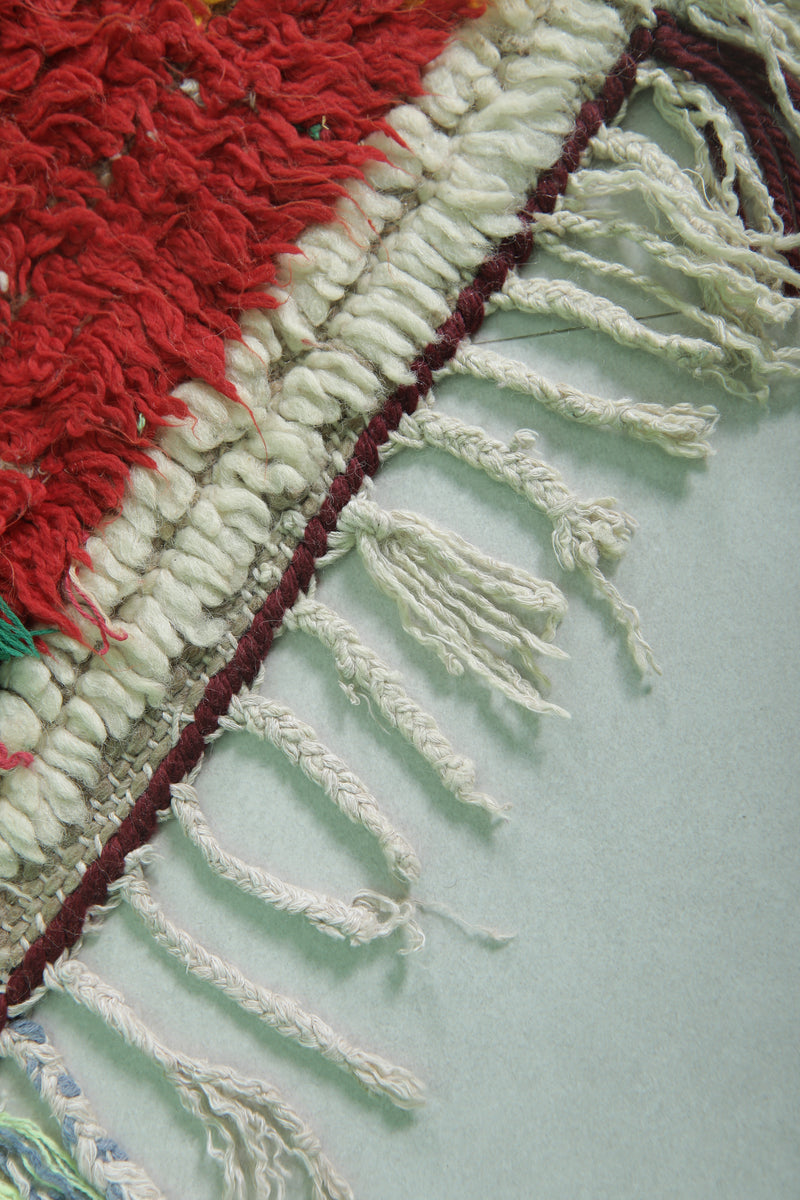 Handwoven Moroccan Rug - Vibrant 2.9 X 7.4 Feet | Authentic Decor - Boucherouite Rugs