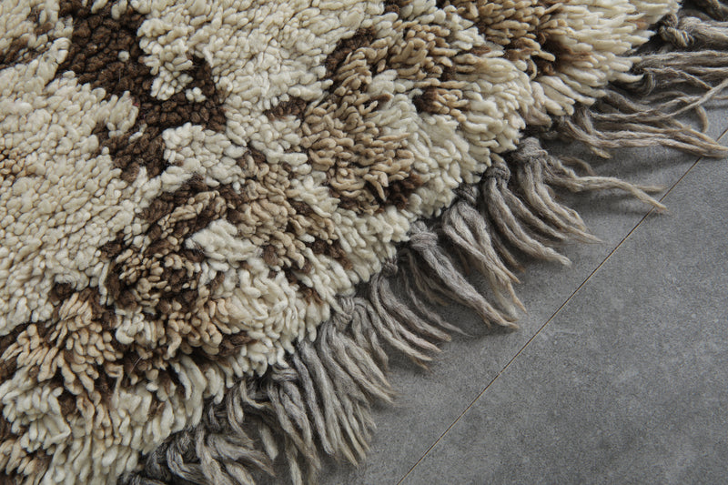Handmade wool rug 2.4 FT X 6.4 FT - 