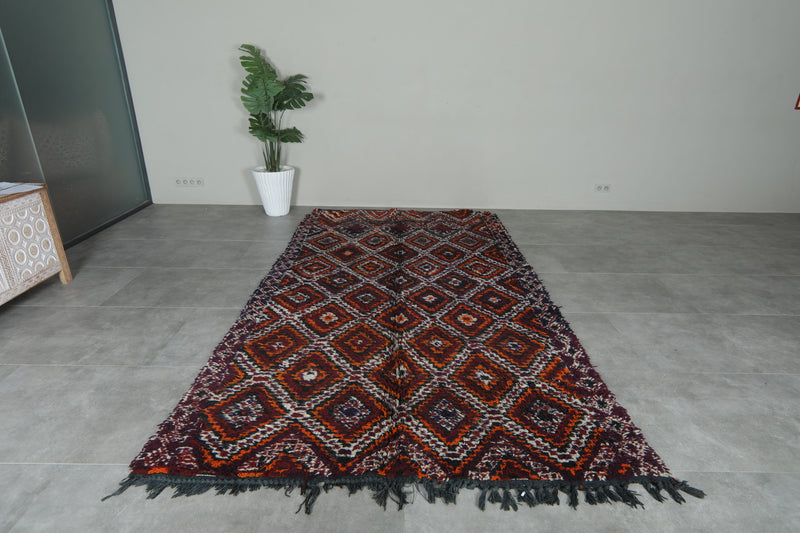 Geomettric Moroccan rug 6 ft x 11 ft - Handmade