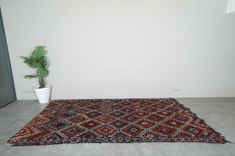 Geomettric Moroccan rug 6 ft x 11 ft - Handmade