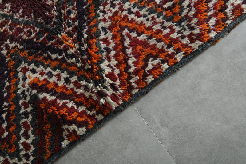 Geomettric Moroccan rug 6 ft x 11 ft - Handmade