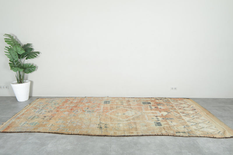 Beige geometric Moroccan rug - 5.4 ft x 12.3 ft - Handwoven wool rug