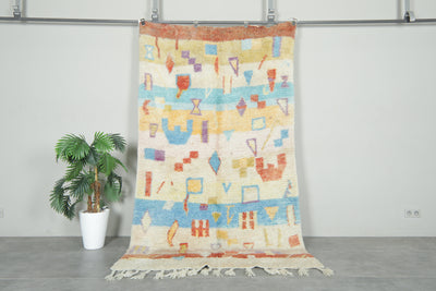 Moroccan rug with geometric design 4.8 ft x 8.4 ft - Handmade - moroccan rug