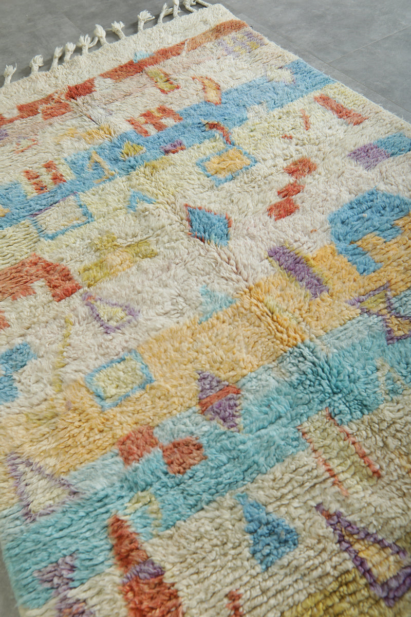 Moroccan rug with geometric design 4.8 ft x 8.4 ft - Handmade - moroccan rug