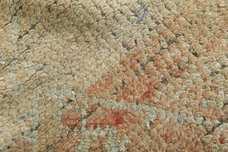 Abstract beige Moroccan vintage rug - 4.7 ft x 7.9 ft