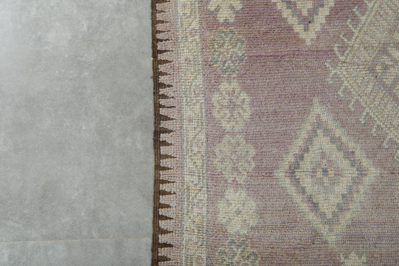 Geometric wool rug 5.3 ft x 12.2 ft - handmade - Moroccan Rug