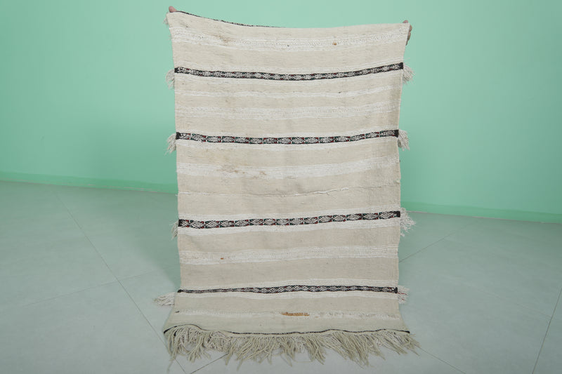 Small Moroccan Wedding Blanket Rug - 2.6 FT X 3.9 FT | Handwoven Elegance - Wedding blanket