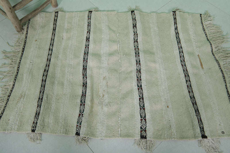 Small Moroccan Wedding Blanket Rug - 2.6 FT X 3.9 FT | Handwoven Elegance - Wedding blanket
