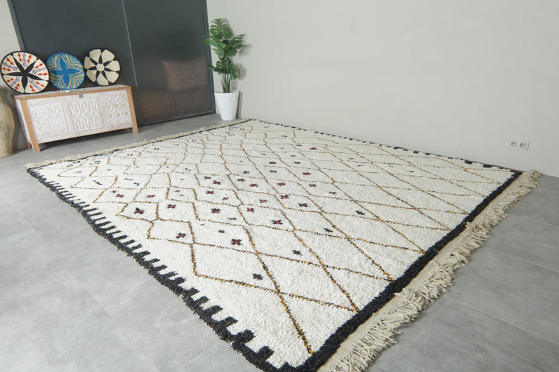 White Moroccan wool rug with geometric design - 10.3 ft x 12.4 ft