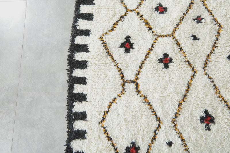 White Moroccan wool rug with geometric design - 10.3 ft x 12.4 ft