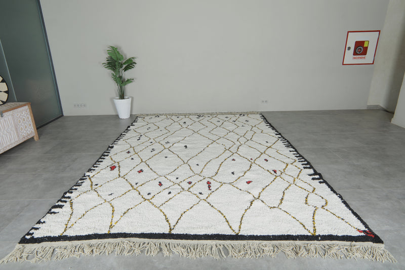 White Moroccan rug with geometric design - 9.1 ft x 12.9 ft