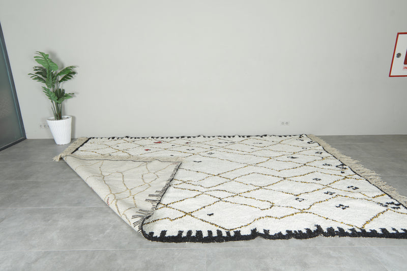 White Moroccan rug with geometric design - 9.1 ft x 12.9 ft