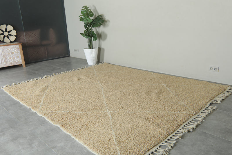 Beige Moroccan beni ourain rug with white lines - 8.2 ft x 10.1 ft
