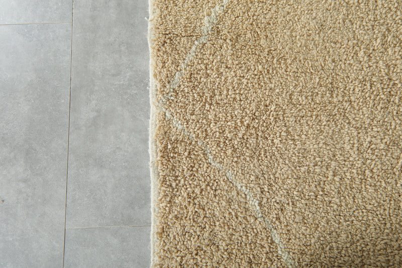 Beige Moroccan beni ourain rug with white lines - 8.2 ft x 10.1 ft