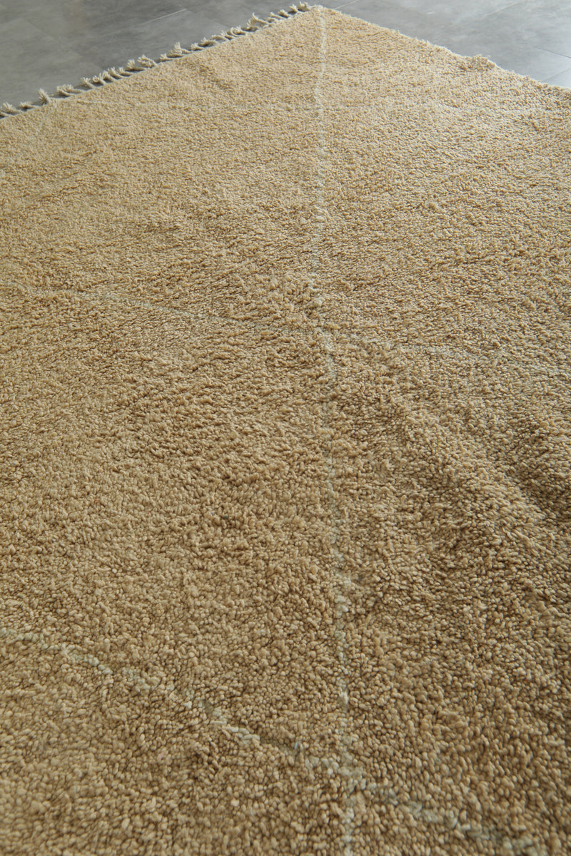 Beige Moroccan beni ourain rug with white lines - 8.2 ft x 10.1 ft