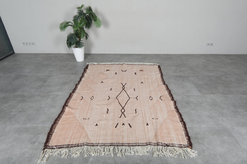 Flat-woven Moroccan Kilim Rug 4.6 x 6.2 ft - 