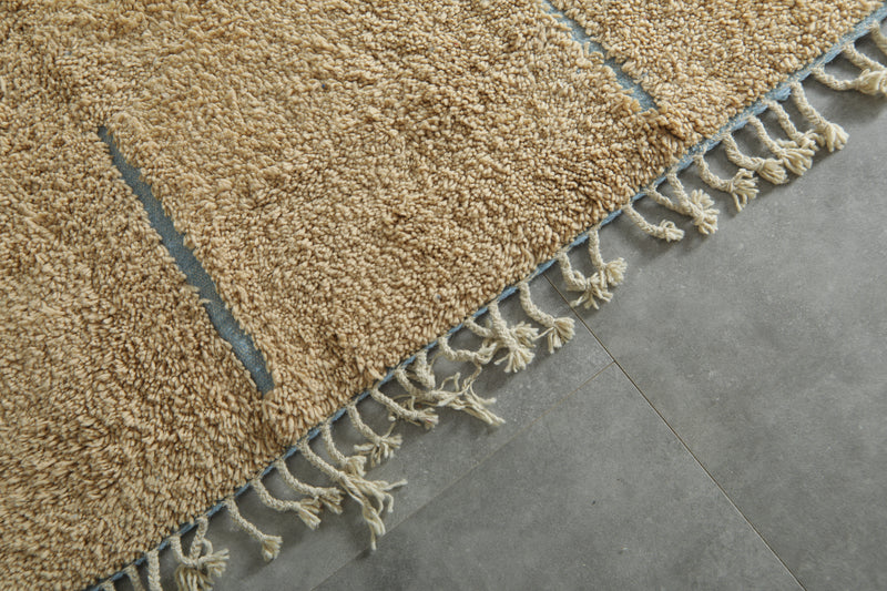 Beige Moroccan wool rug with blue lines - 8 ft x 10.5 ft