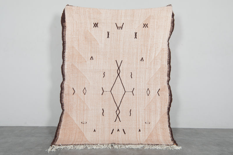 Flat-woven Moroccan Kilim Rug 4.6 x 6.2 ft - 